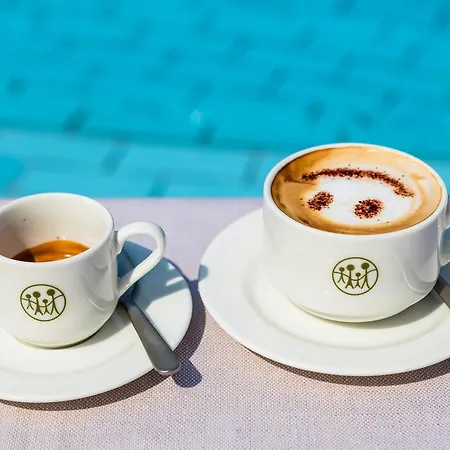 Le Torri Del Garda Familyspa Отель Торри-дель-Бенако