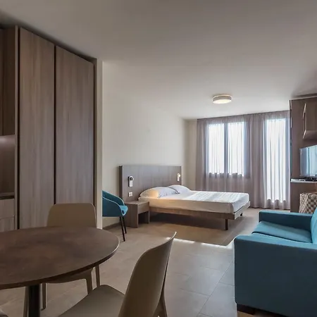 Le Torri Del Garda Familyspa 4* Торри-дель-Бенако