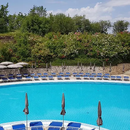 Le Torri Del Garda Familyspa 4*