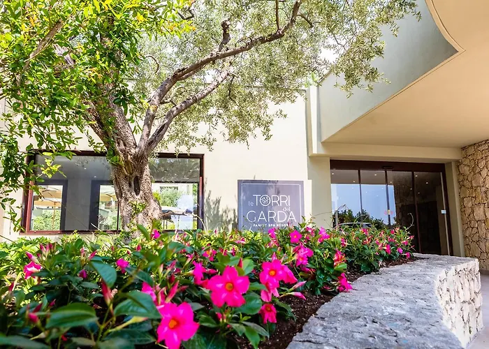 Le Torri Del Garda Familyspa Hotel Torri Del Benaco