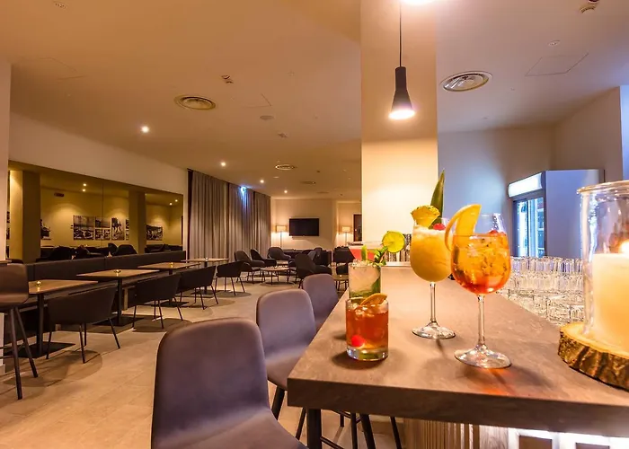 Le Torri Del Garda Familyspa Hotel Torri Del Benaco